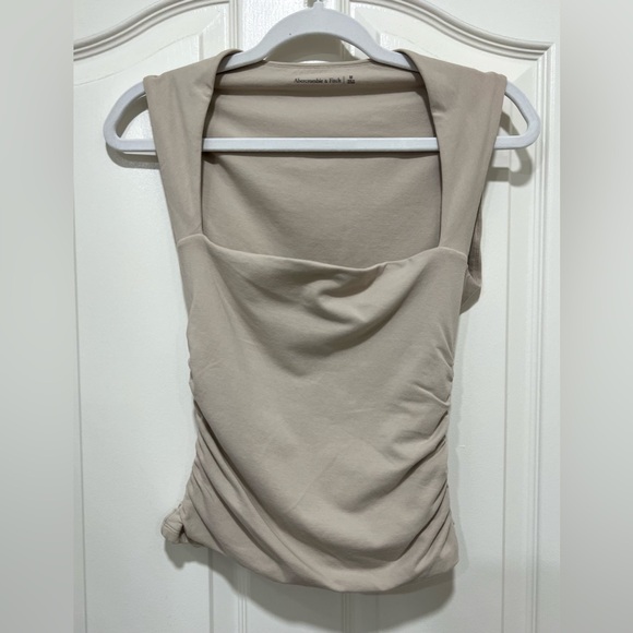 Abercrombie & Fitch Tops - Abercrombie & Fitch Taupe Sleeveless Ruched Top